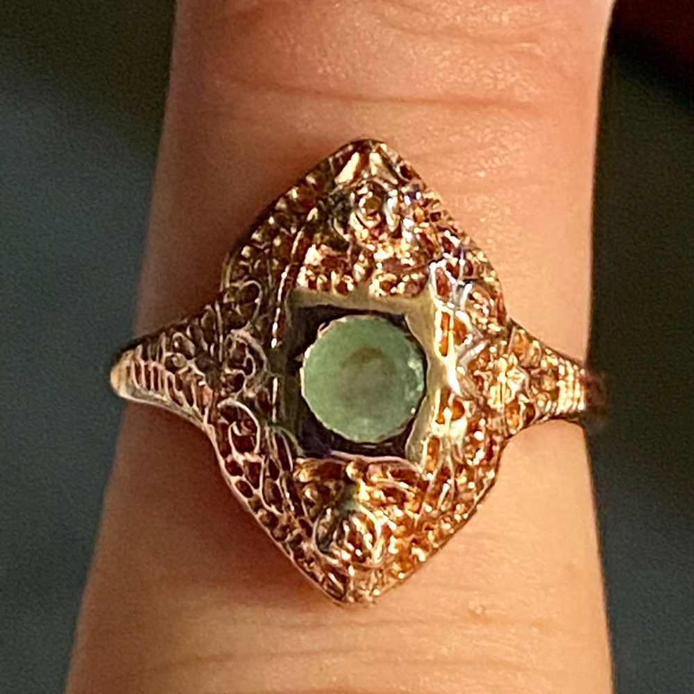 NWOT .25CTW GENUINE ROUND CUT EMERALD ROSE GOLD RING. - Picture 2 of 12